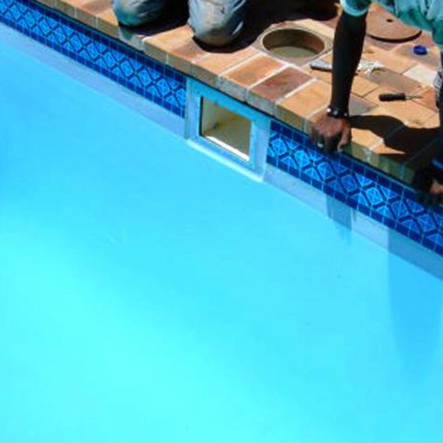 Fibreglass Pool Mosaic Tissue sheet-Barrier-Reef 685mm x 150mm